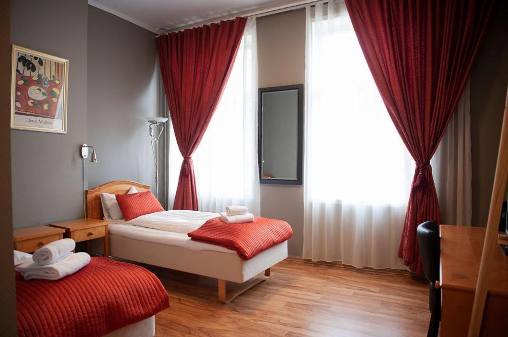 Henriks Hotell Skien Room photo